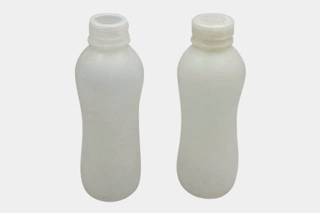 Chai nhựa HDPE đựng sữa uống Image